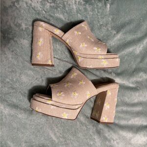 JustFab Beige Floral Platform Heels